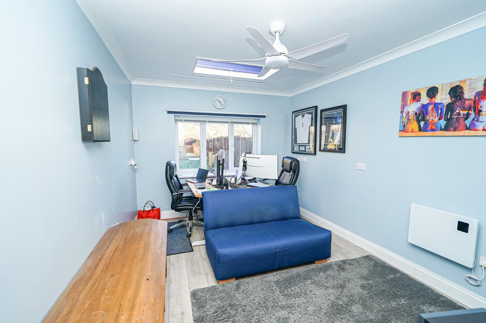 Thrift Road, Heath And Reach Quarters Estate Agents